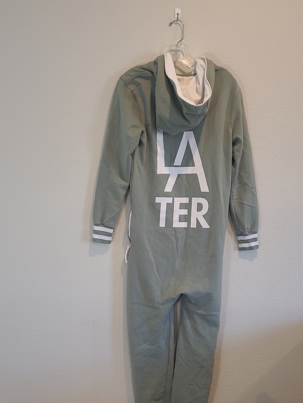 The Norwegi Original One Piece Sage Green Hooded Zip-Up Onesie w/LA Graphic XS